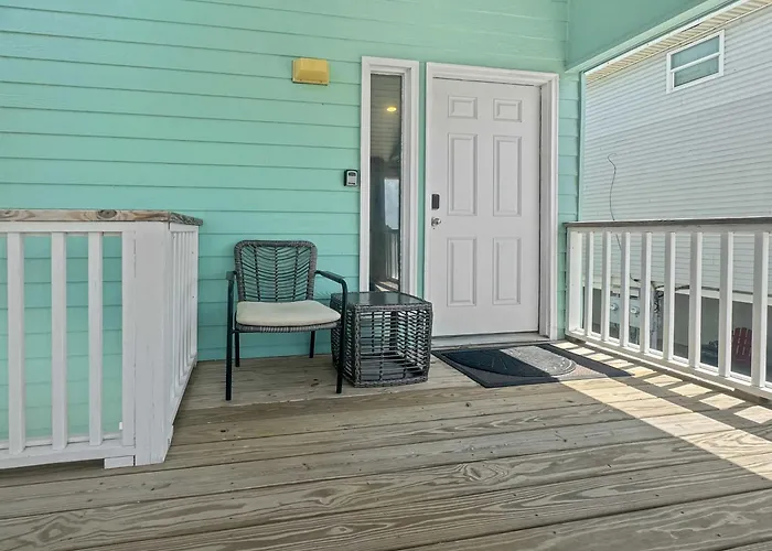 Duplex For 6 With Balcony & Resort-style Amenities