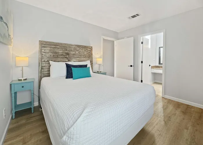 Duplex For 6 With Balcony & Resort-style Amenities Gulf Shores